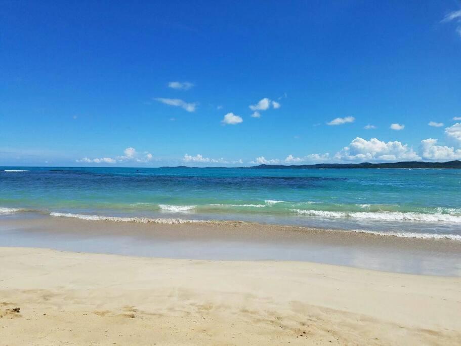 1St Floor, A/C Everywhere, Balcony With Beach View In Luquillo Exterior photo